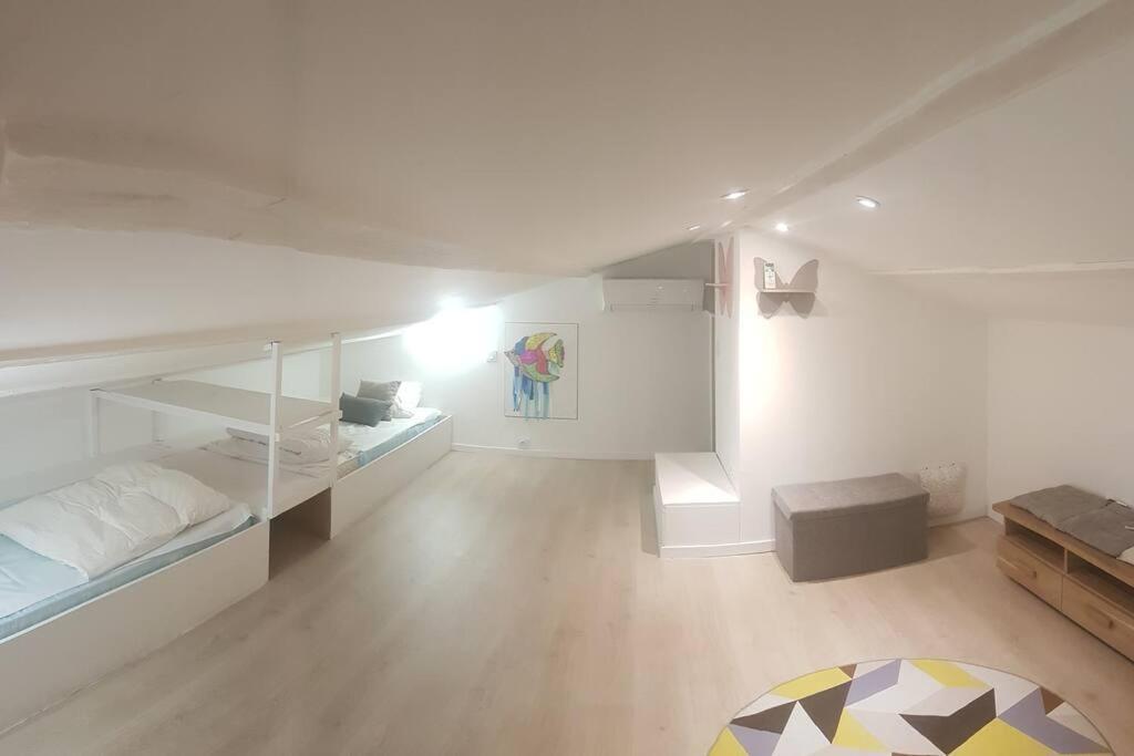 L'Escala Arles Centreアパートメント エクステリア 写真